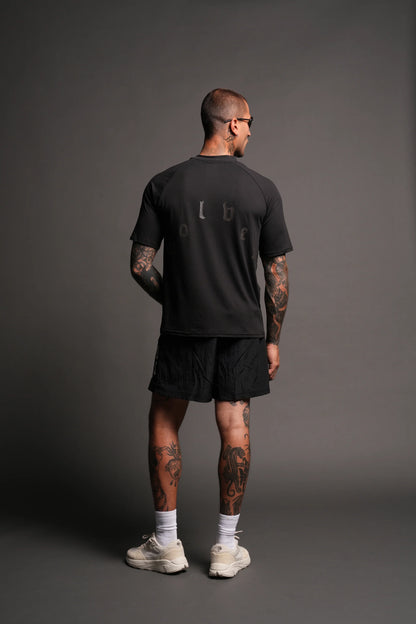 Pyramid V3 Dry Wolf Raglan Ss Tee In Black