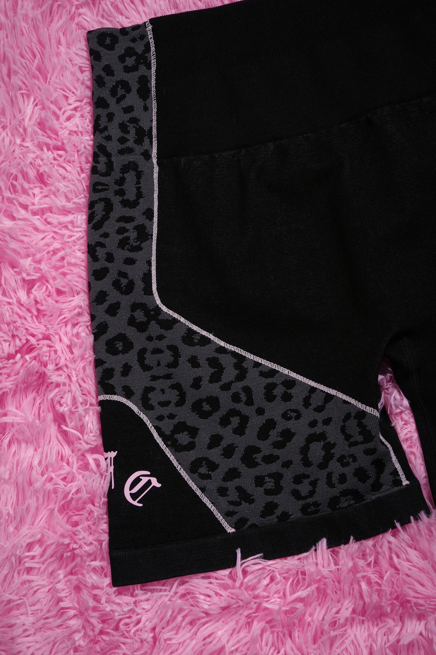 Pink Roses Kelly Seamless Shorts in Vintage Ashes