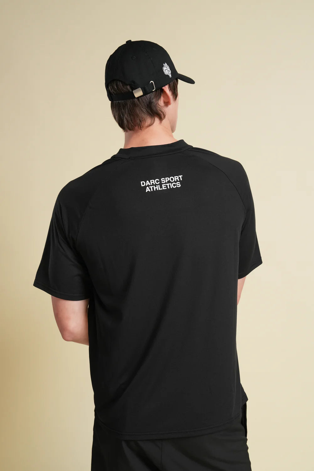 FOREVER MARK DRY WOLF RAGLAN SS TEE IN BLACK