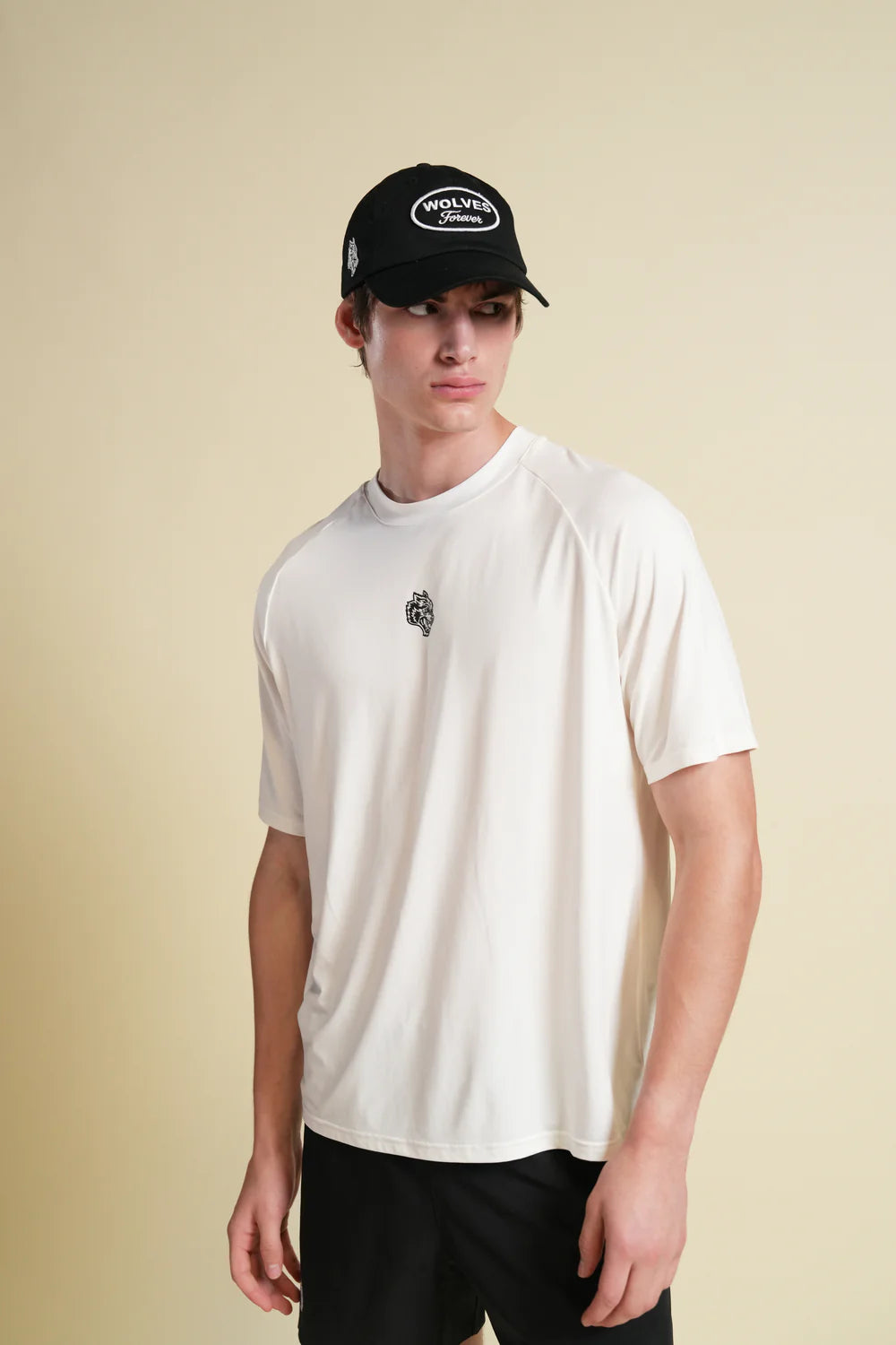 FOREVER MARK DRY WOLF RAGLAN SS TEE IN CREAM