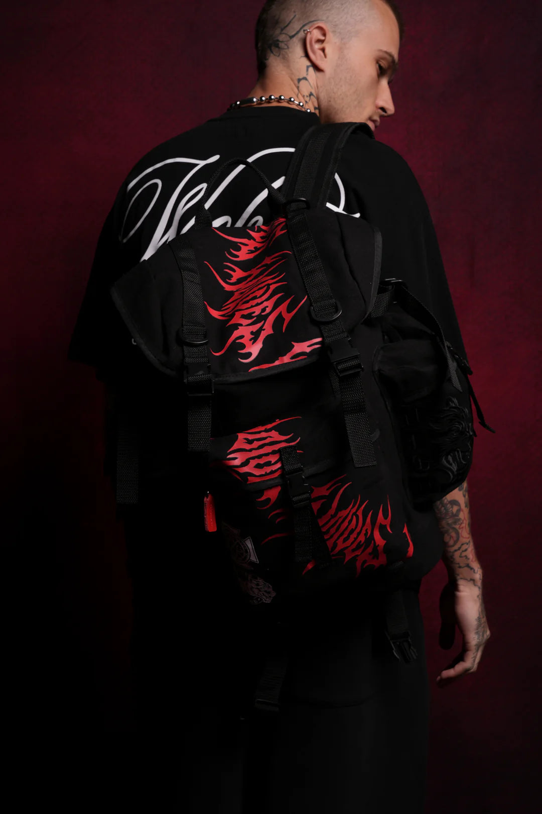 THE POWER TRAVELER BACKPACK IN BLACK