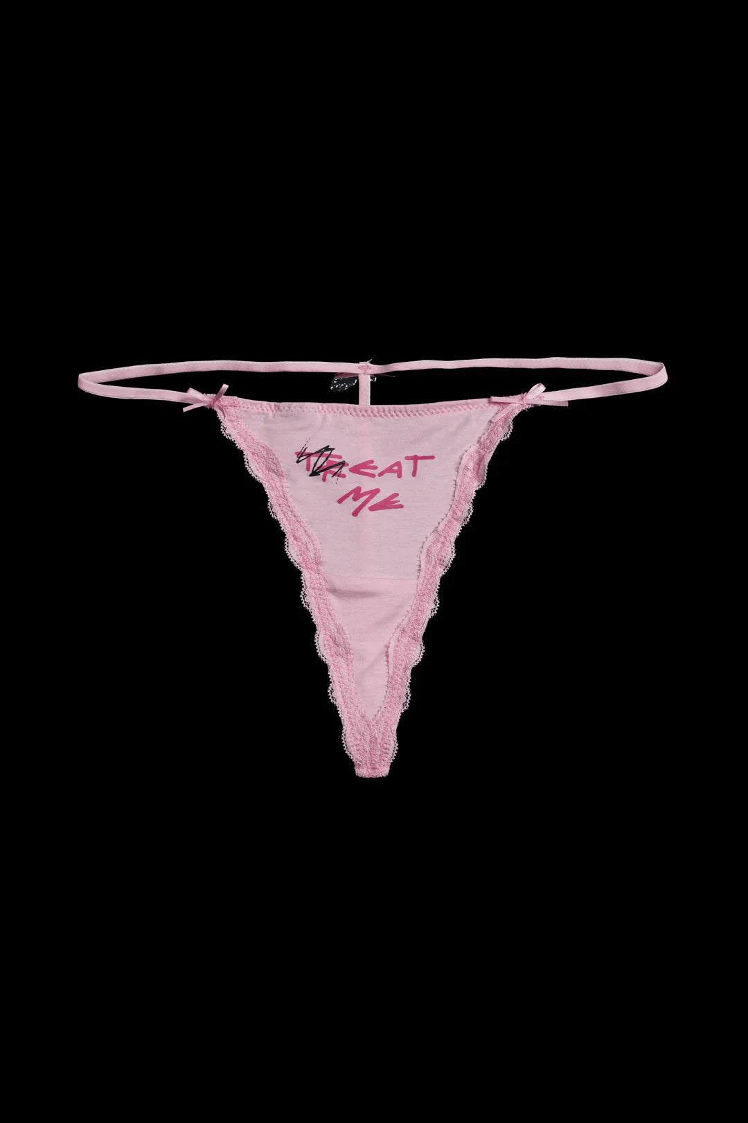 TREAT ME CHARMED THONG SET IN BLACK AND PINK
