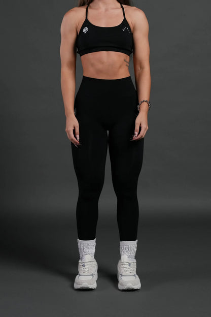 Wolves Pyramid "Skylar" Soft Seamless Leggings in Black