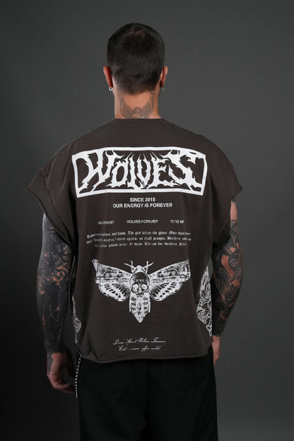 Death's-Head Grunge Cut-Off Mid Length Raw Hem Tee in Darc Brown Drift Wash