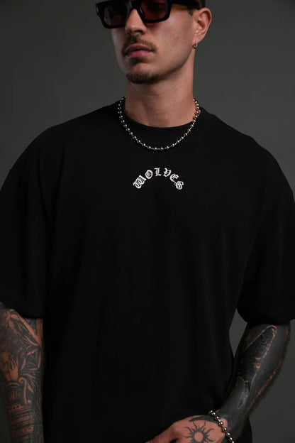 WOLVES NEVER BACK DOWN PREMIUM OVERSIZED TEE IN BLACK