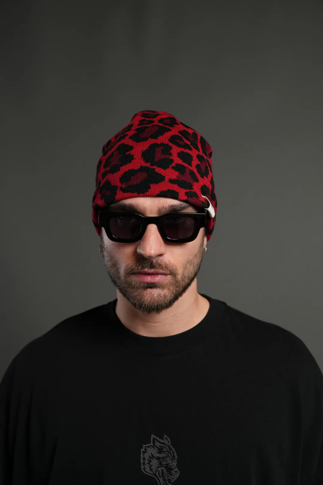 WOLF PATCH V2 CAP BEANIE IN RED LEOPARD