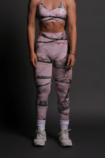 OUR PASSION “EVERSON SEAMLESS” SCRUNCH LEGGINGS OUR PASSION “EVERSON SEAMLESS” SCRUNCH LEGGINGS IN BROWN/LIGHT MAUVE WOODLAND CAMO