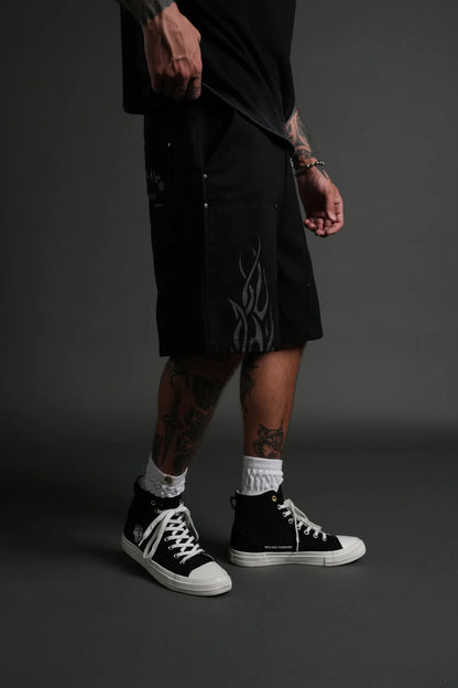 FINITE FLAME OVERSIZED CLARK UTILITY SHORTS IN BLACK