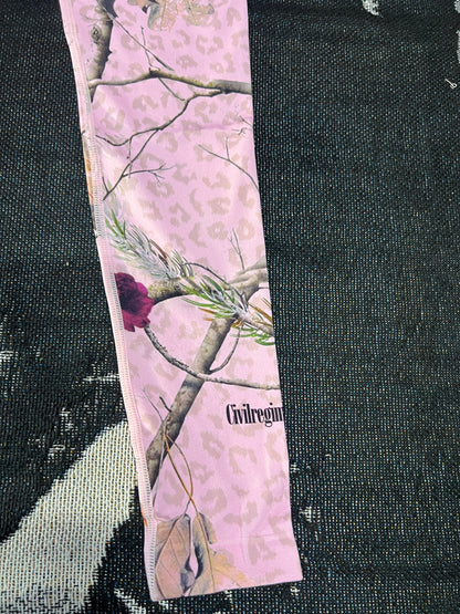 CONCRETE FOREST KELLY SEAMLESS SCRUNCH LEGGINGS