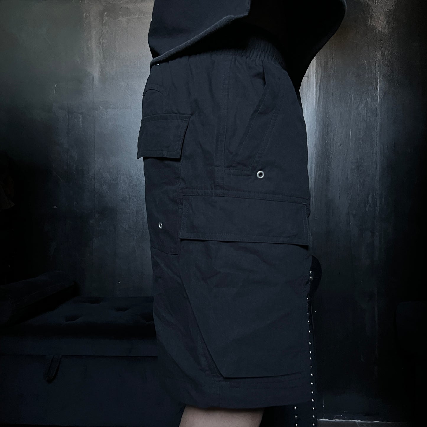 CIVIL CORE ULTRA BAGGY CARGO SHORTS IN BLACK