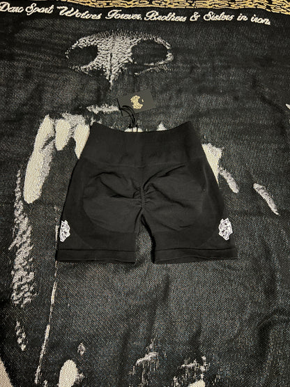 IYKYK SEAMLESS EVERSON TRAINNING SHORTS IN BLACK