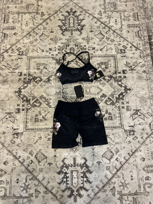 Rose Thorn Soft Seamless Set in Black Rose Thorn