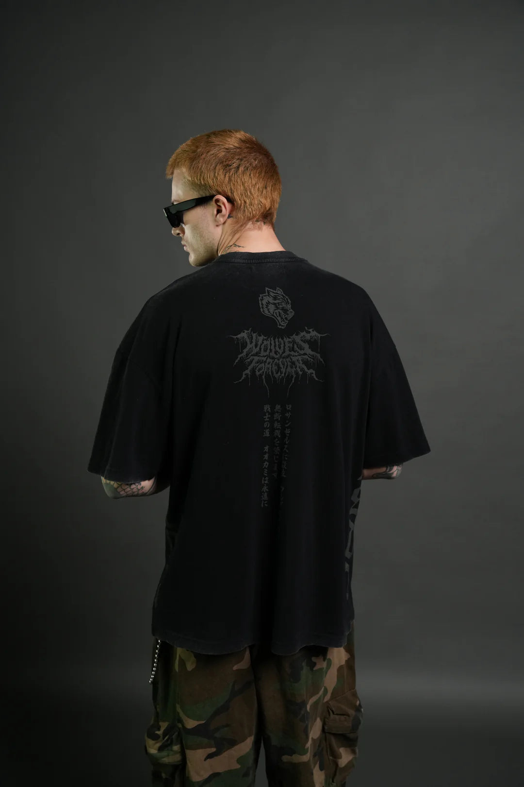 BLOOD MOON PREMIUM OVERSIZED TEE IN BLACK