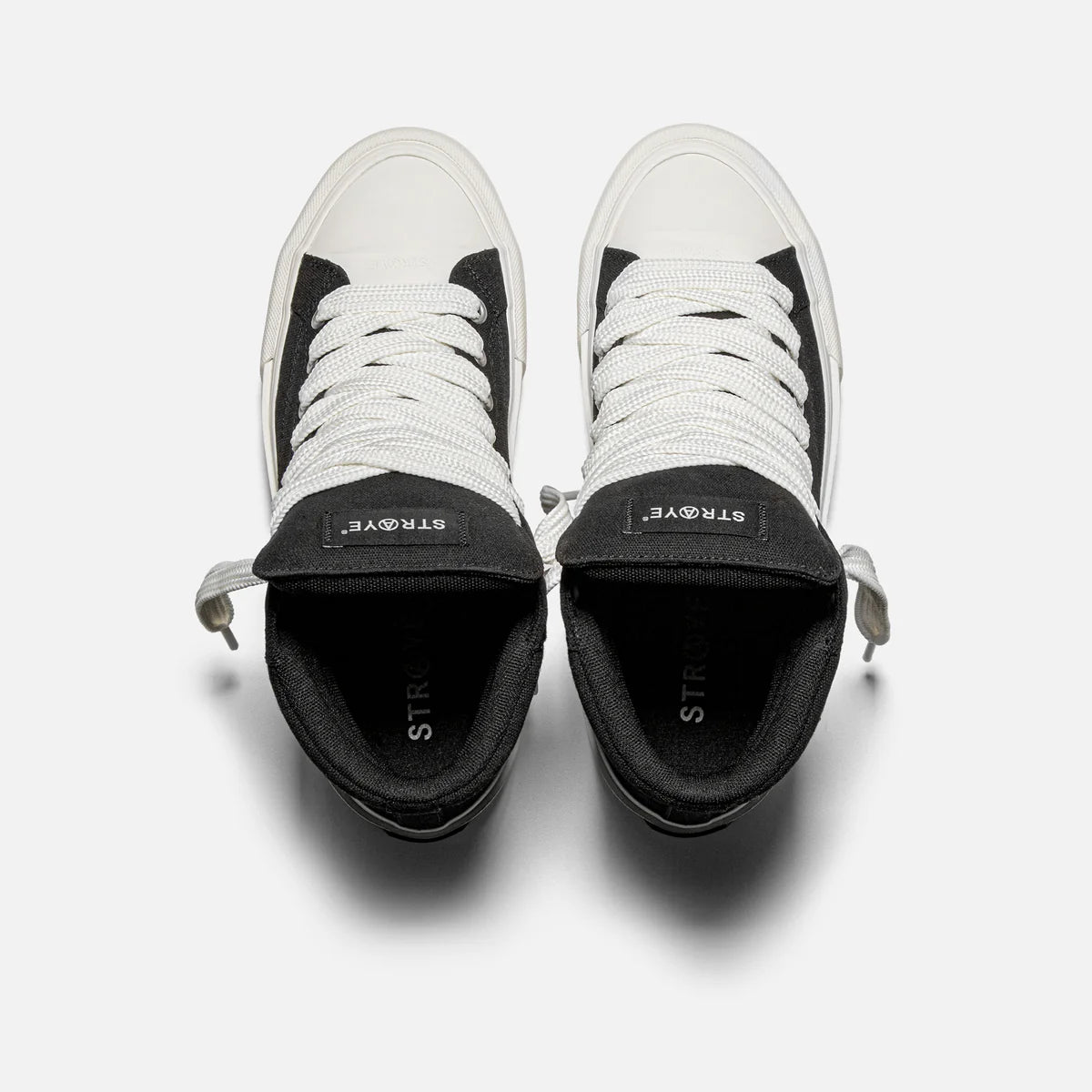 VENICE STOMPER IN BLACK