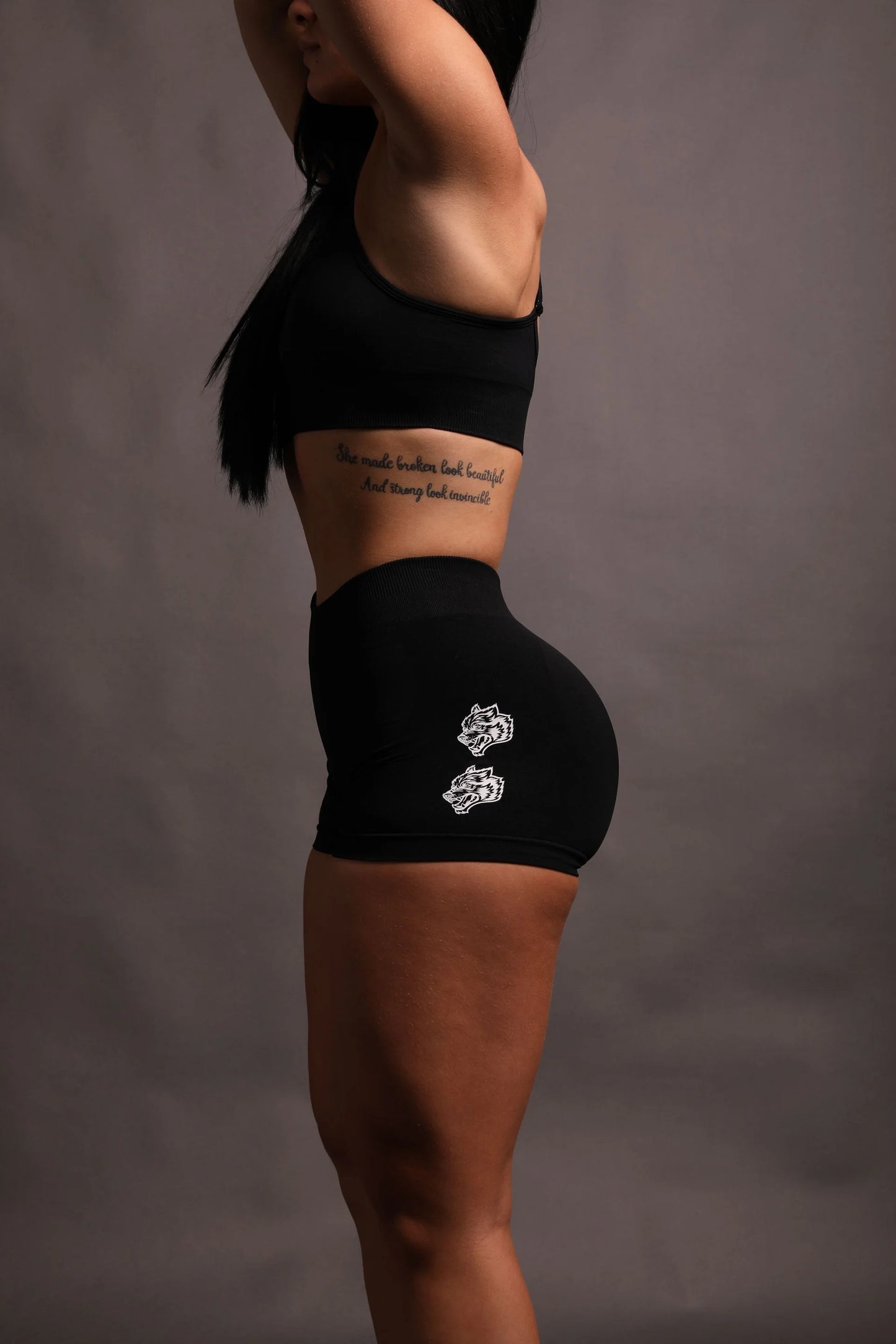 SHE OUR LOYALTY KATYA SEAMLESS SHORTS IN BLACK